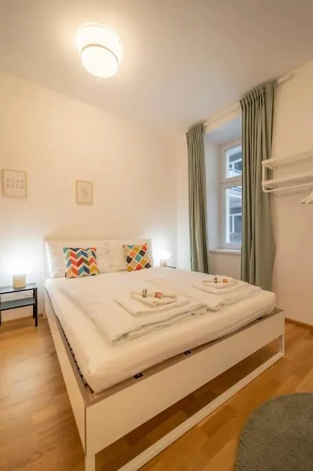 Spacious Apartment Mitten In Wien Austria